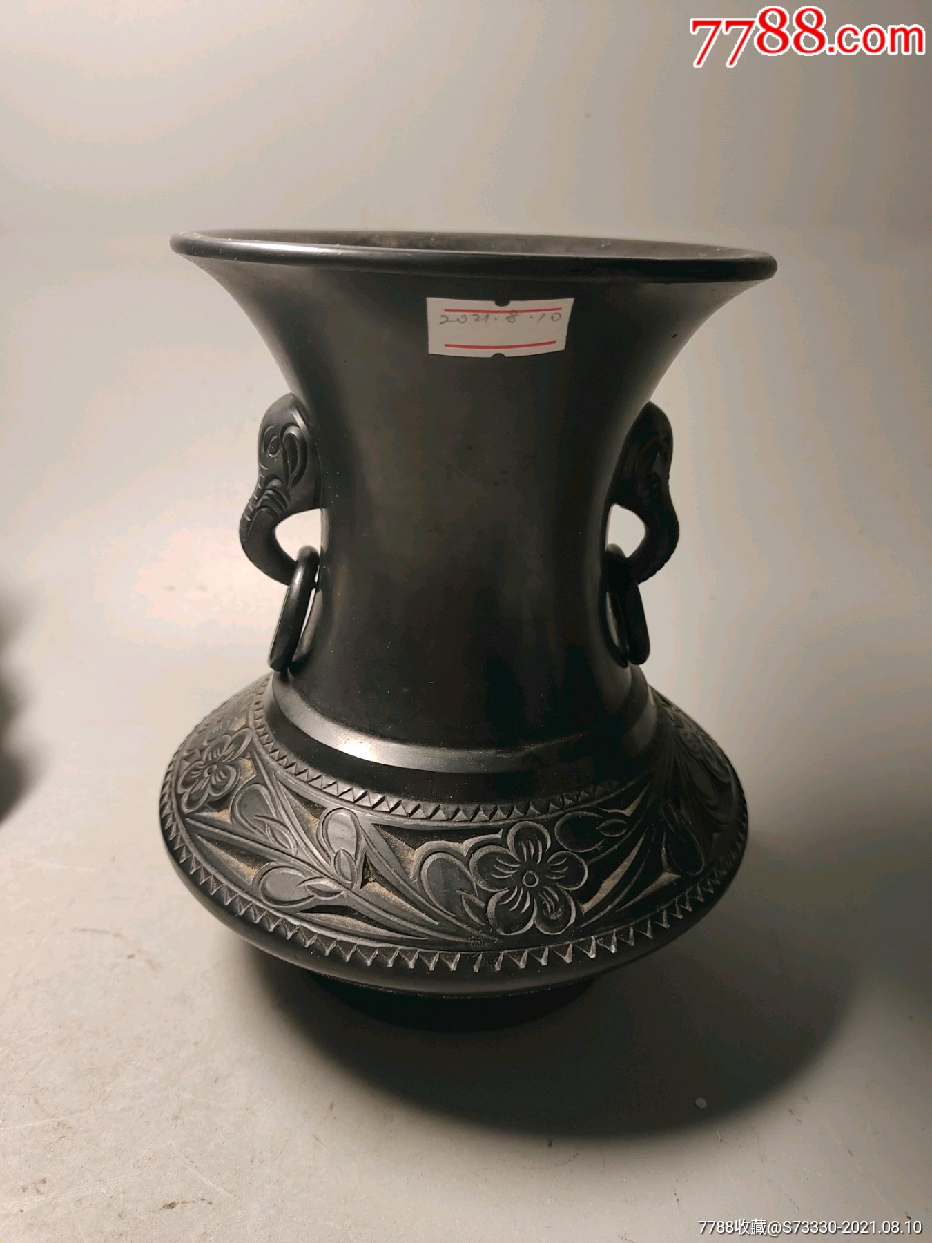 创汇期双耳黑陶花瓶一只