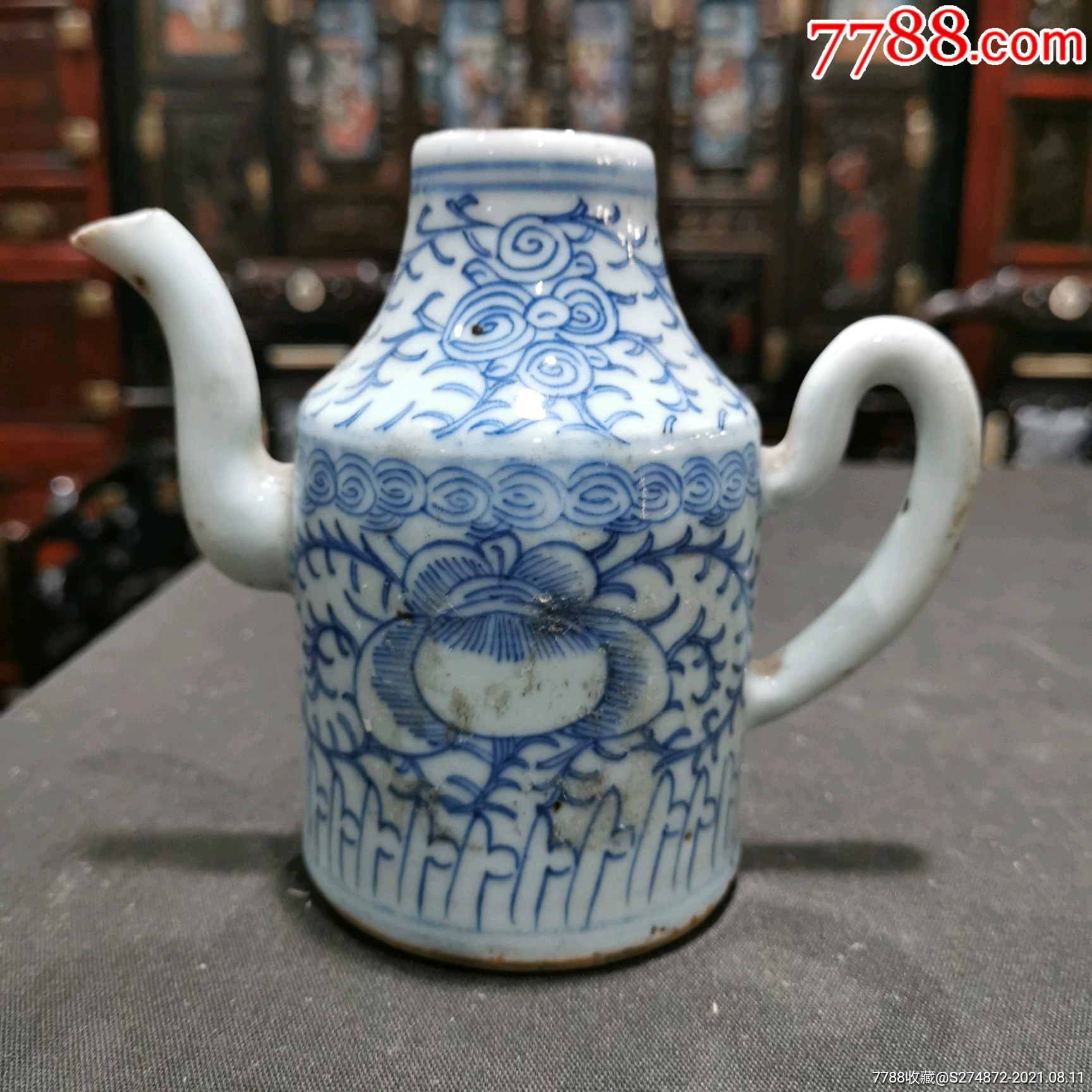 清代细路青花瓷茶壶