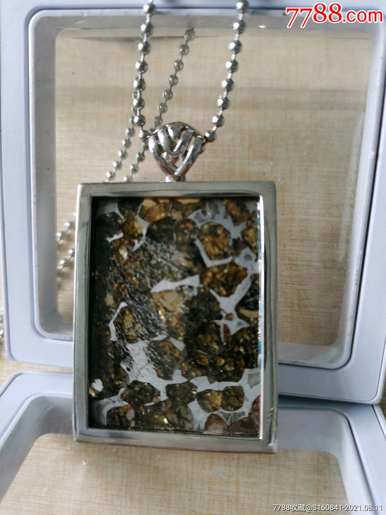 橄榄陨石镶嵌牌子大号