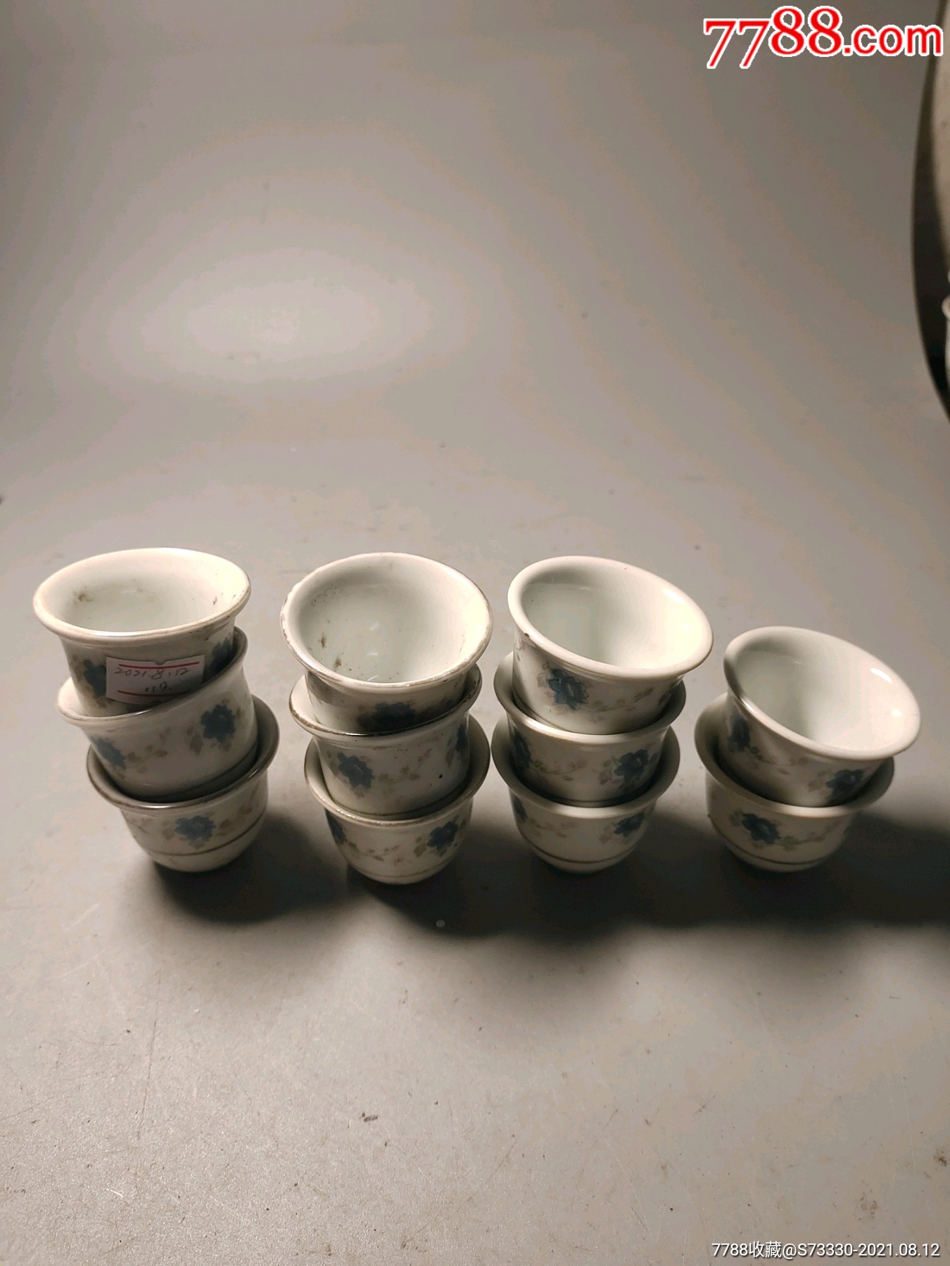 80年代左右景德镇经典碎花小酒杯10只