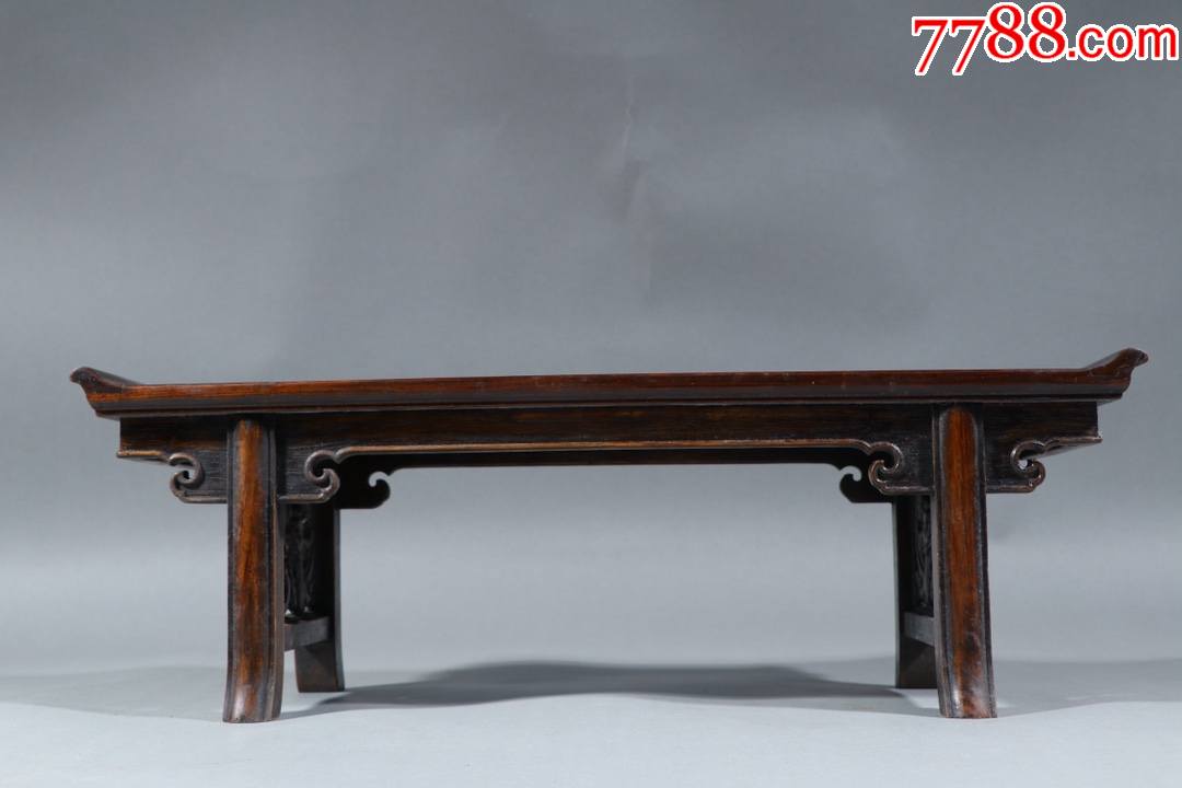 黄花梨螭龙纹案台