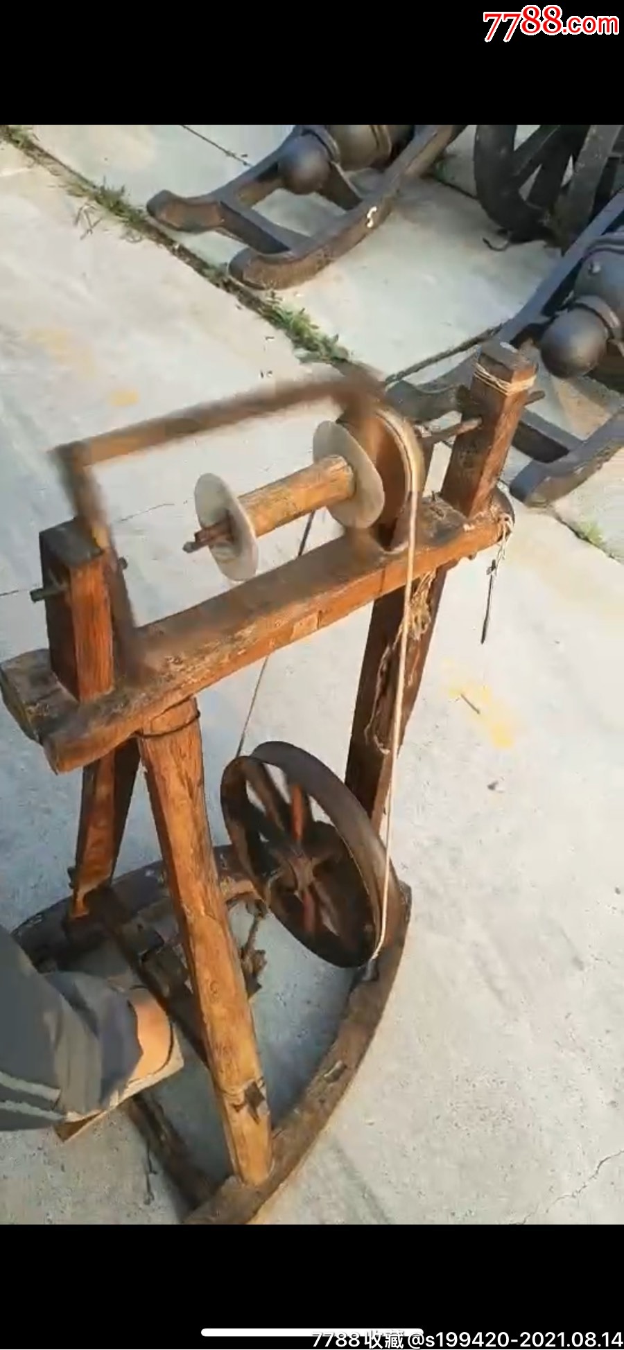 民俗精品,古代缠绳机,造型独特,正常使用,展馆收藏装修装饰.