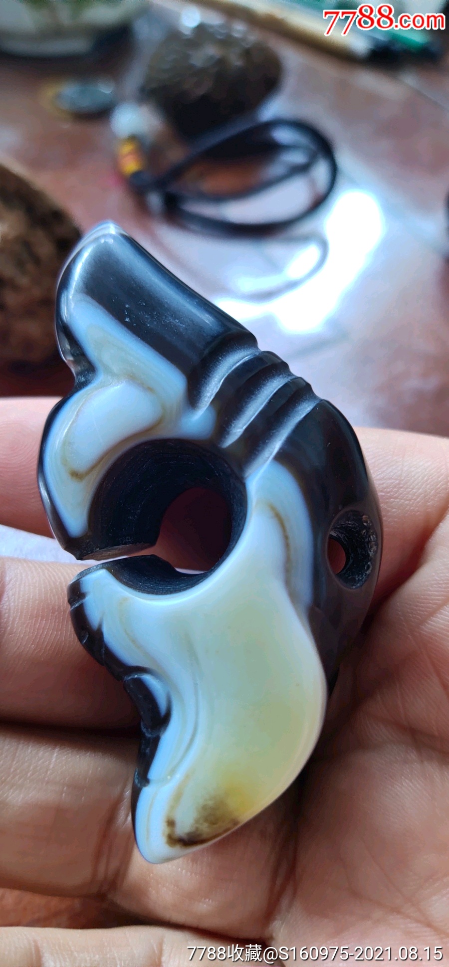 黑白色缠丝玛瑙手把件327cm