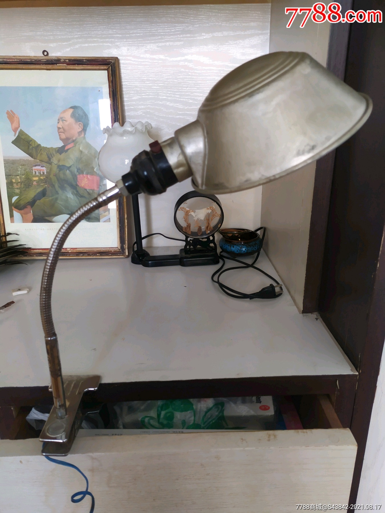 带灯罩工作台灯_价格80元_第1张_7788商城__七七八八商品交易平台