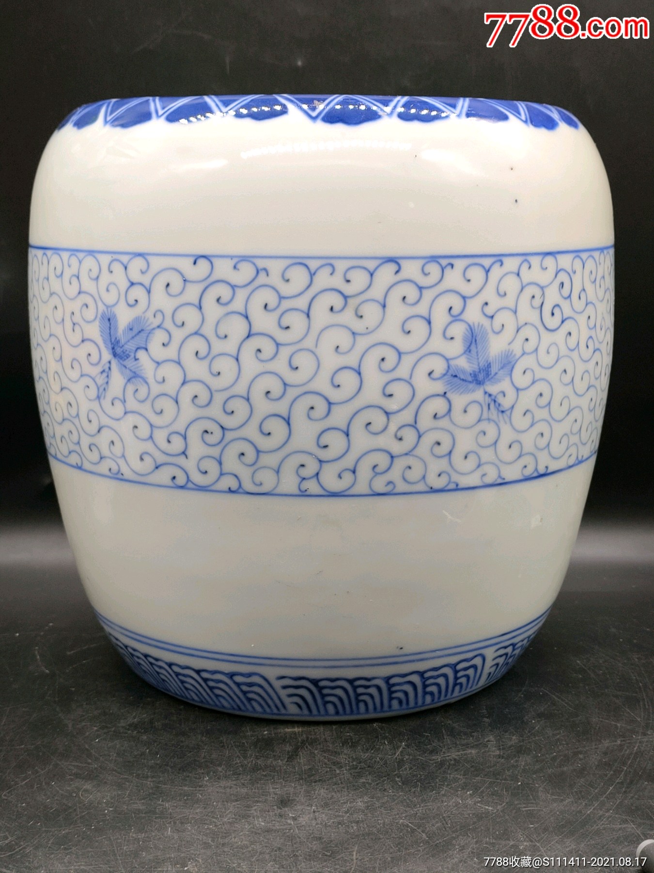 民国满洲国时期青花瓷器画缸卷缸