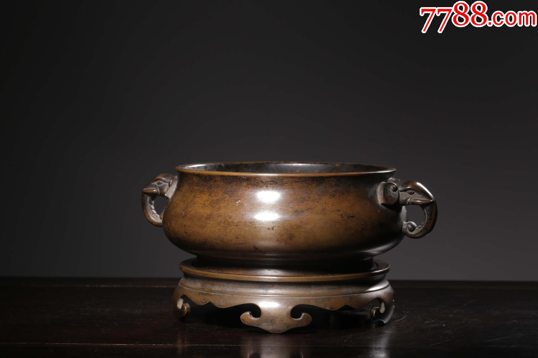 清"大明宣德年制"款铜双象耳香炉(原配底座)