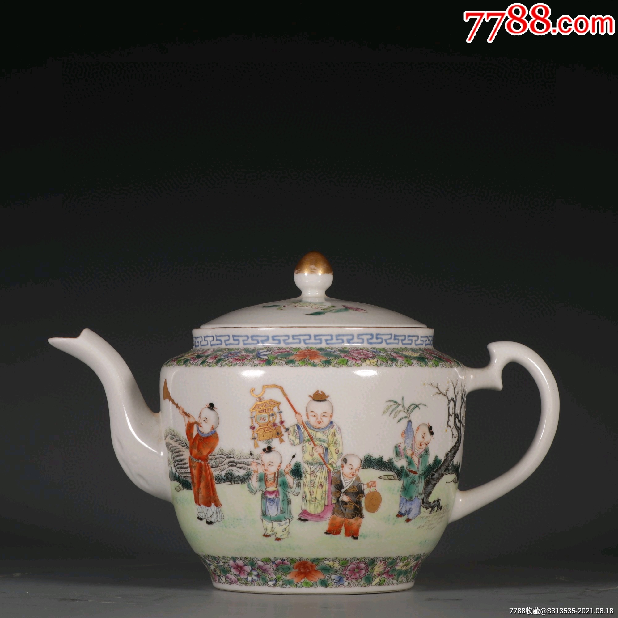 麟趾呈祥款粉彩婴戏图茶壶