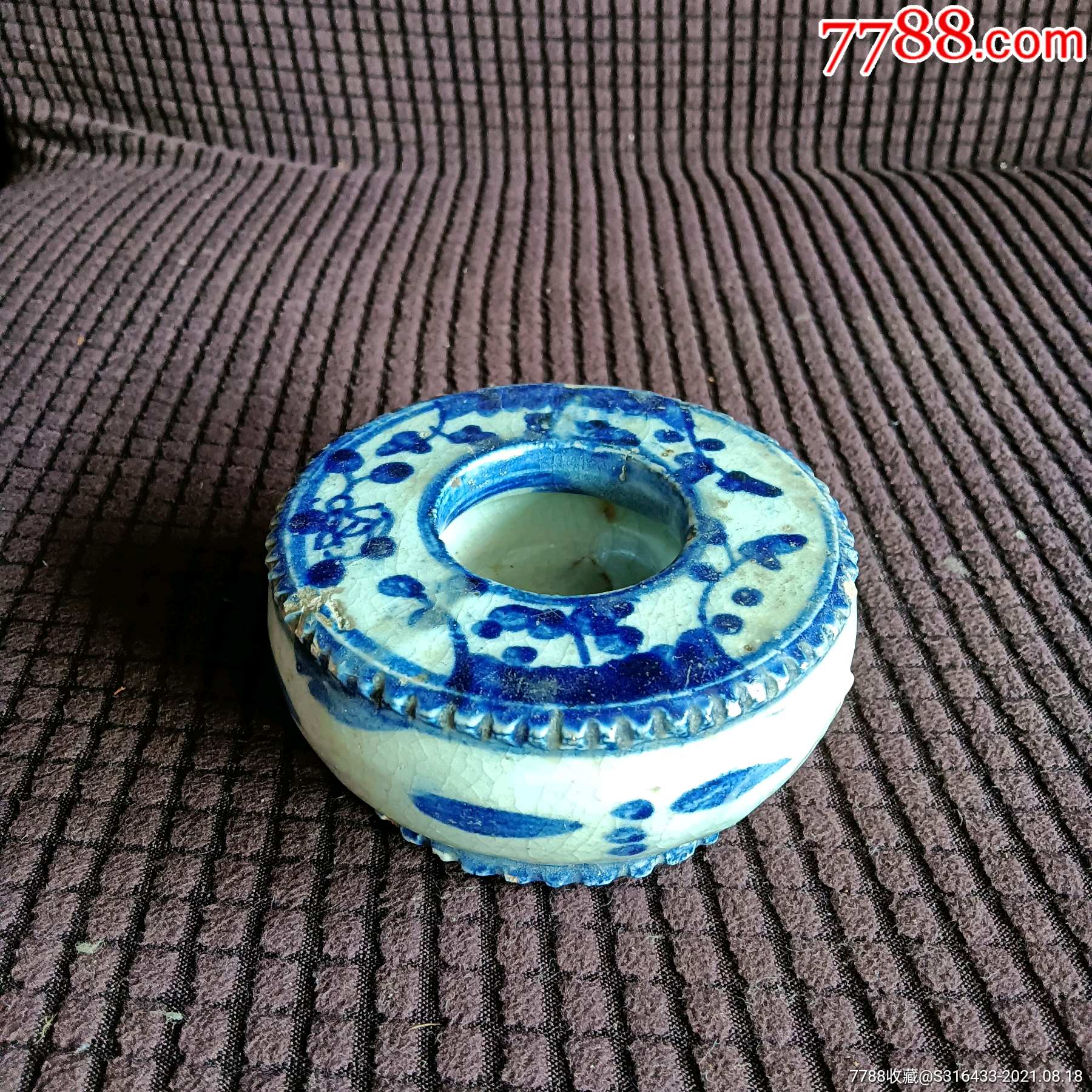 清末青花花卉镇纸