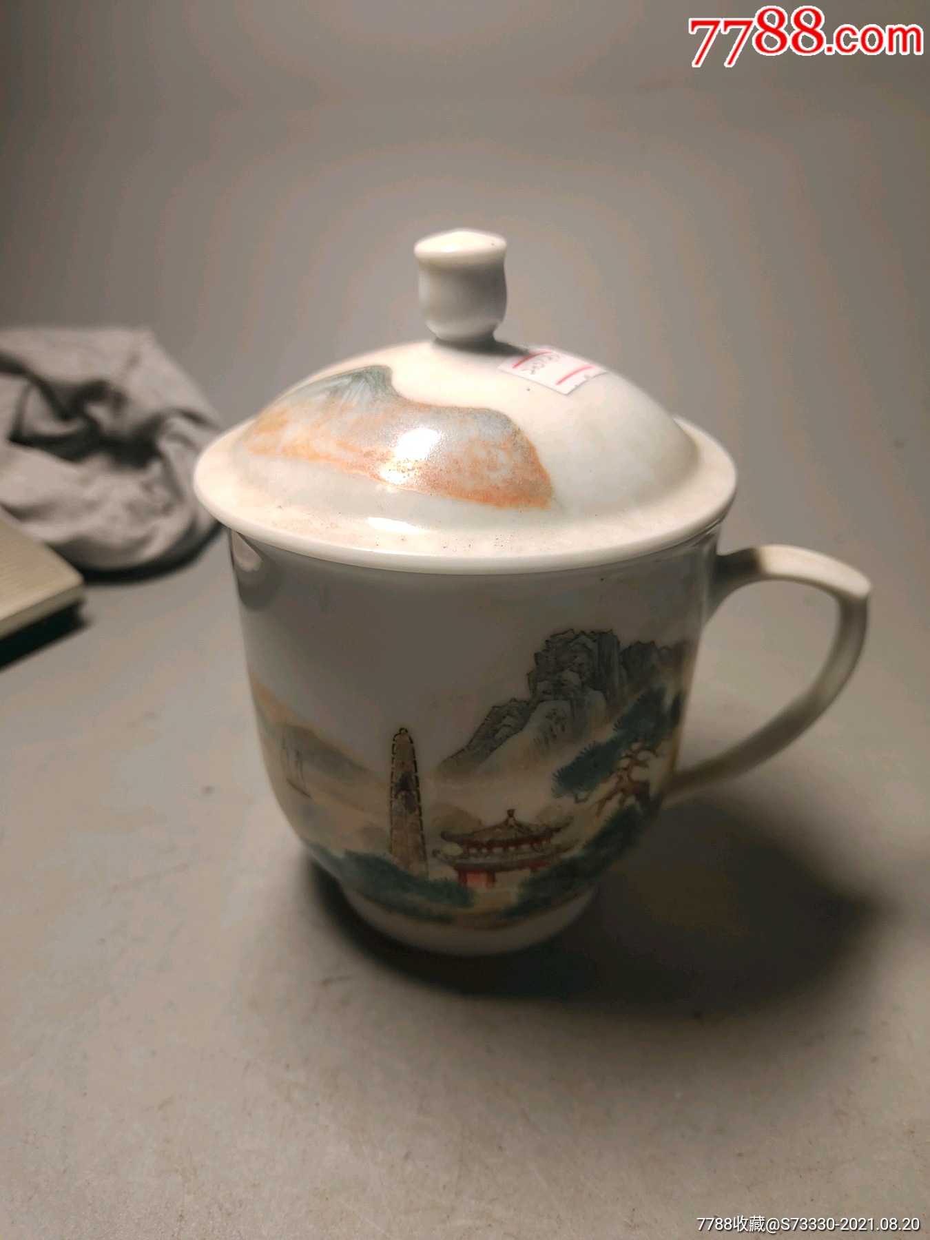 70年代景德镇艺术瓷厂逢场手绘山水高白滑石子茶杯子磕