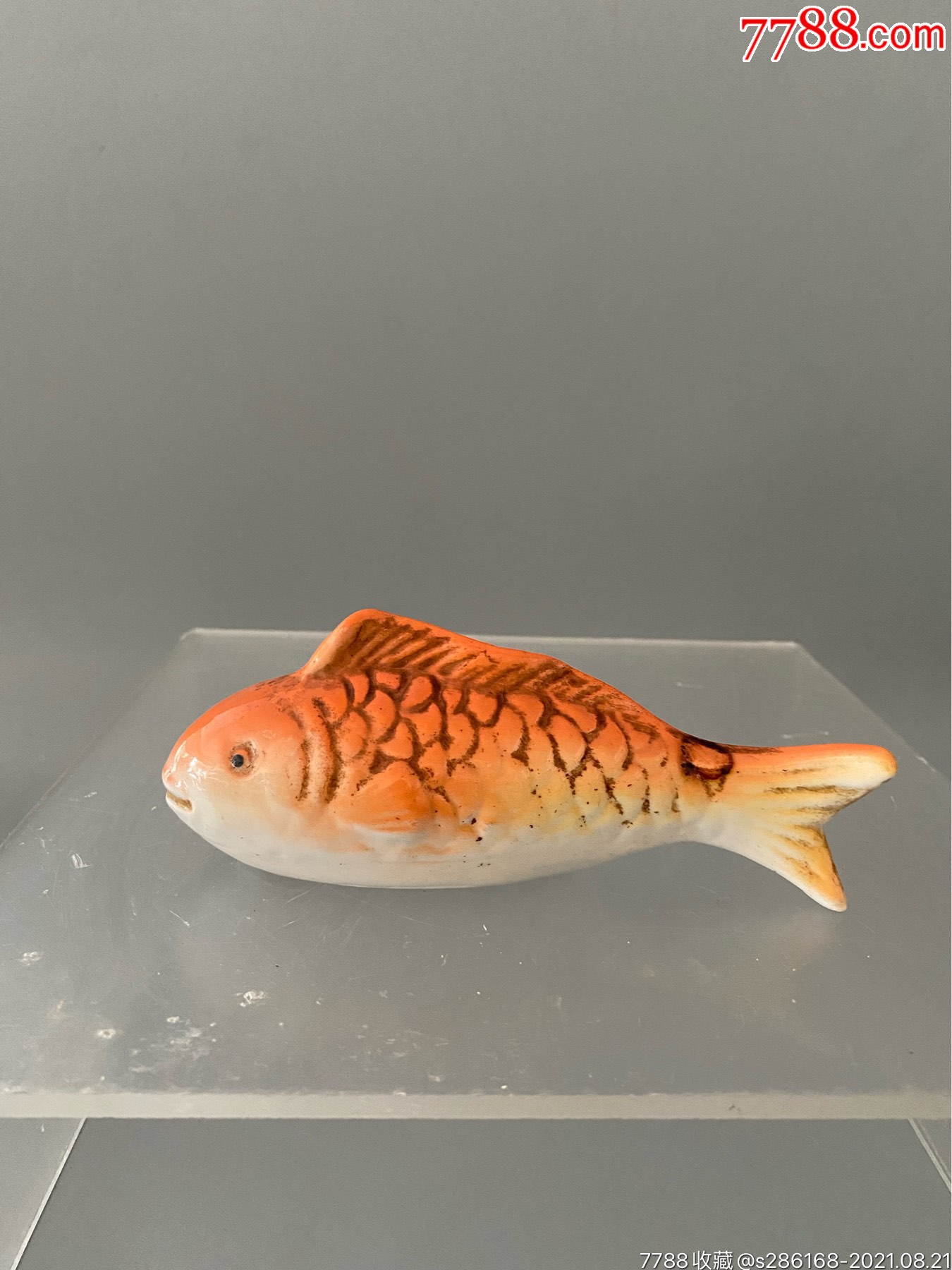 民国时期瓷鱼摆件