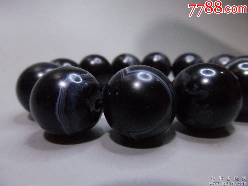 清代黑缠丝玛瑙珠手链一件