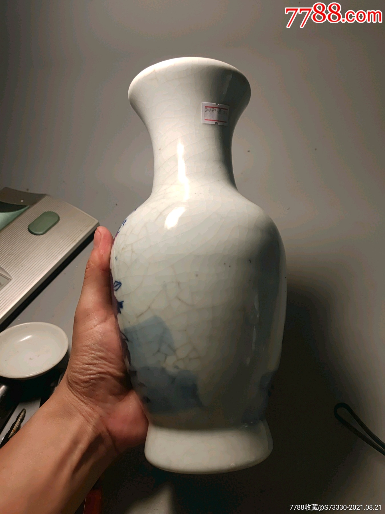 早期仿古,官字款青花戏婴图花瓶