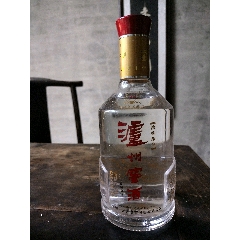 泸州老窖52度，十年陈酒，一箱六瓶。