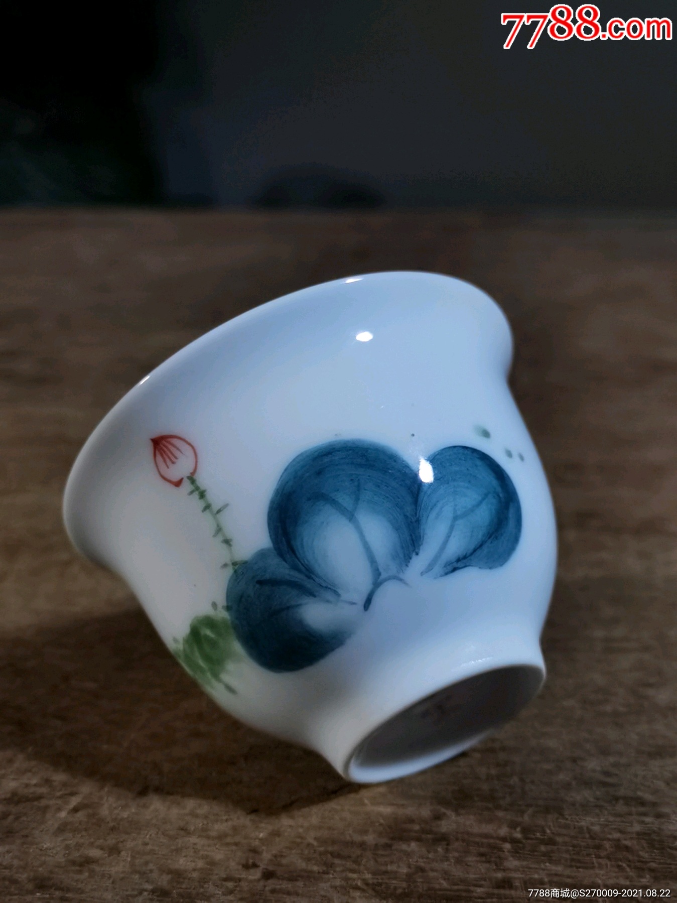 手绘荷花品茗杯主人杯