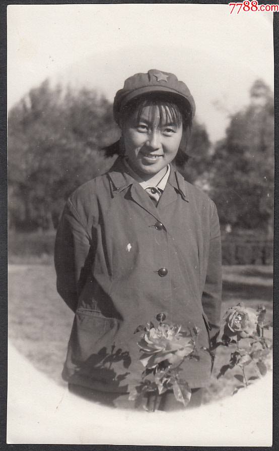 文革美女军人_老照片_包袱斋【7788收藏__收藏热线】