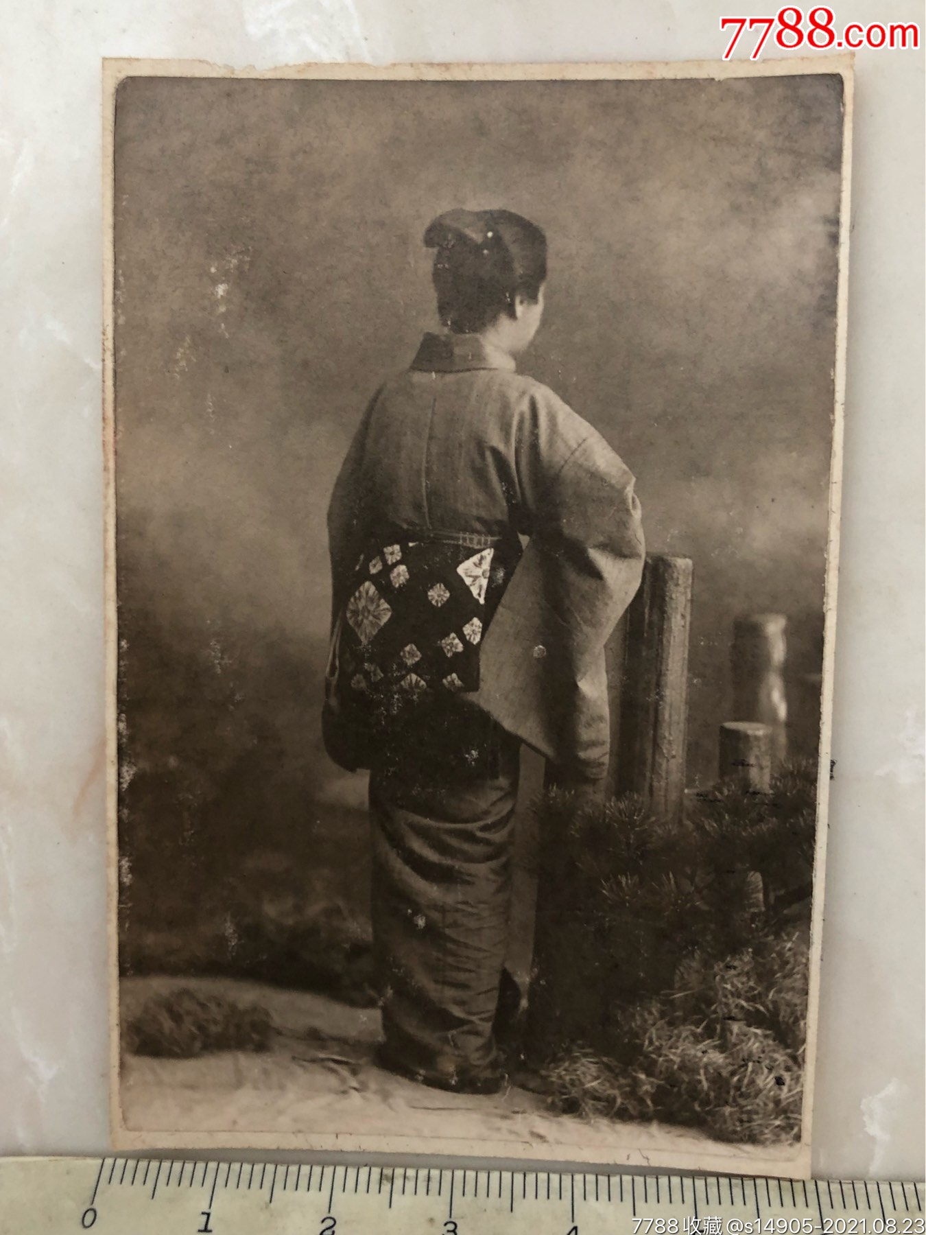 民国时期日本和服美女背影原版老照片