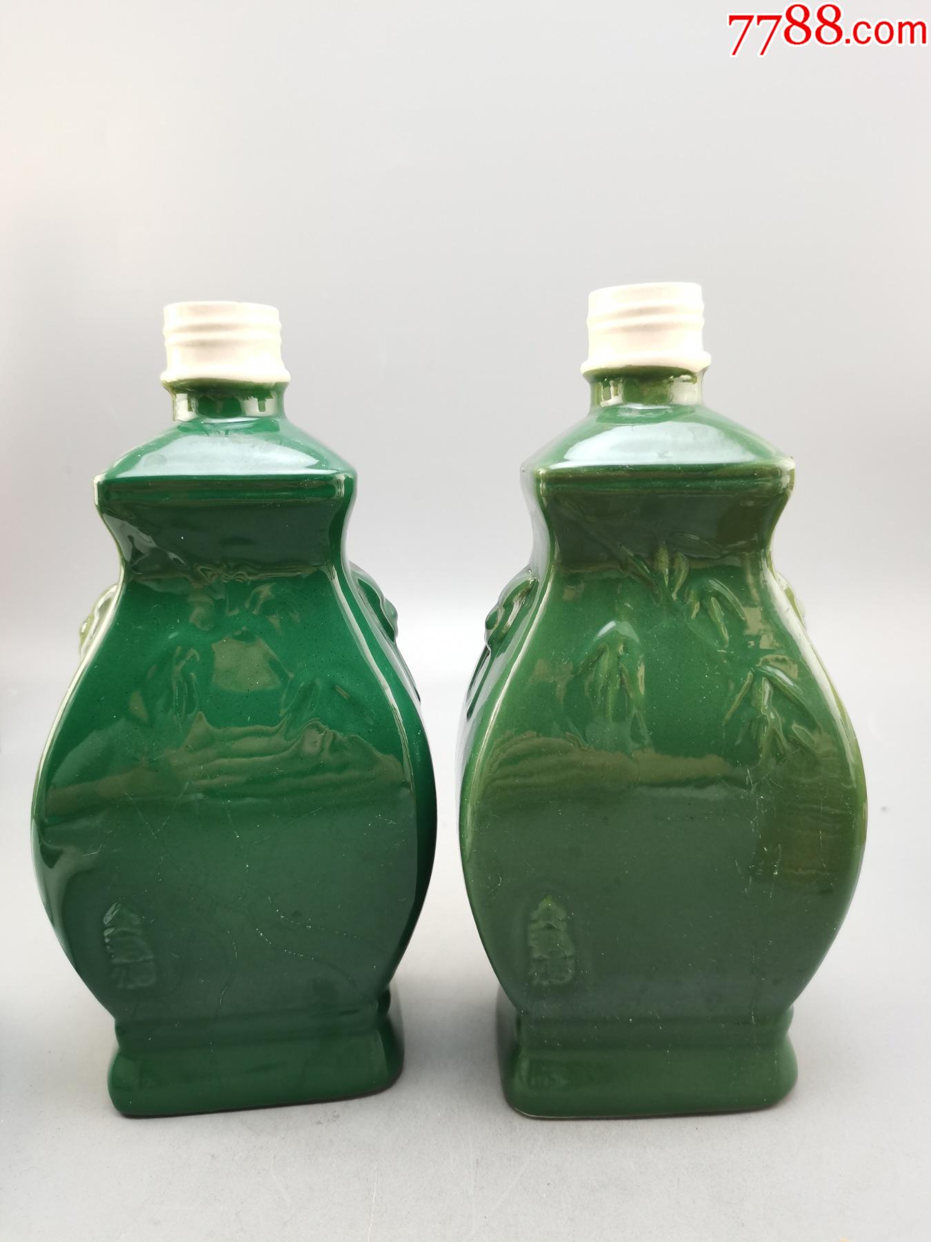 80年代青瓷文君酒瓶一对纯摆件