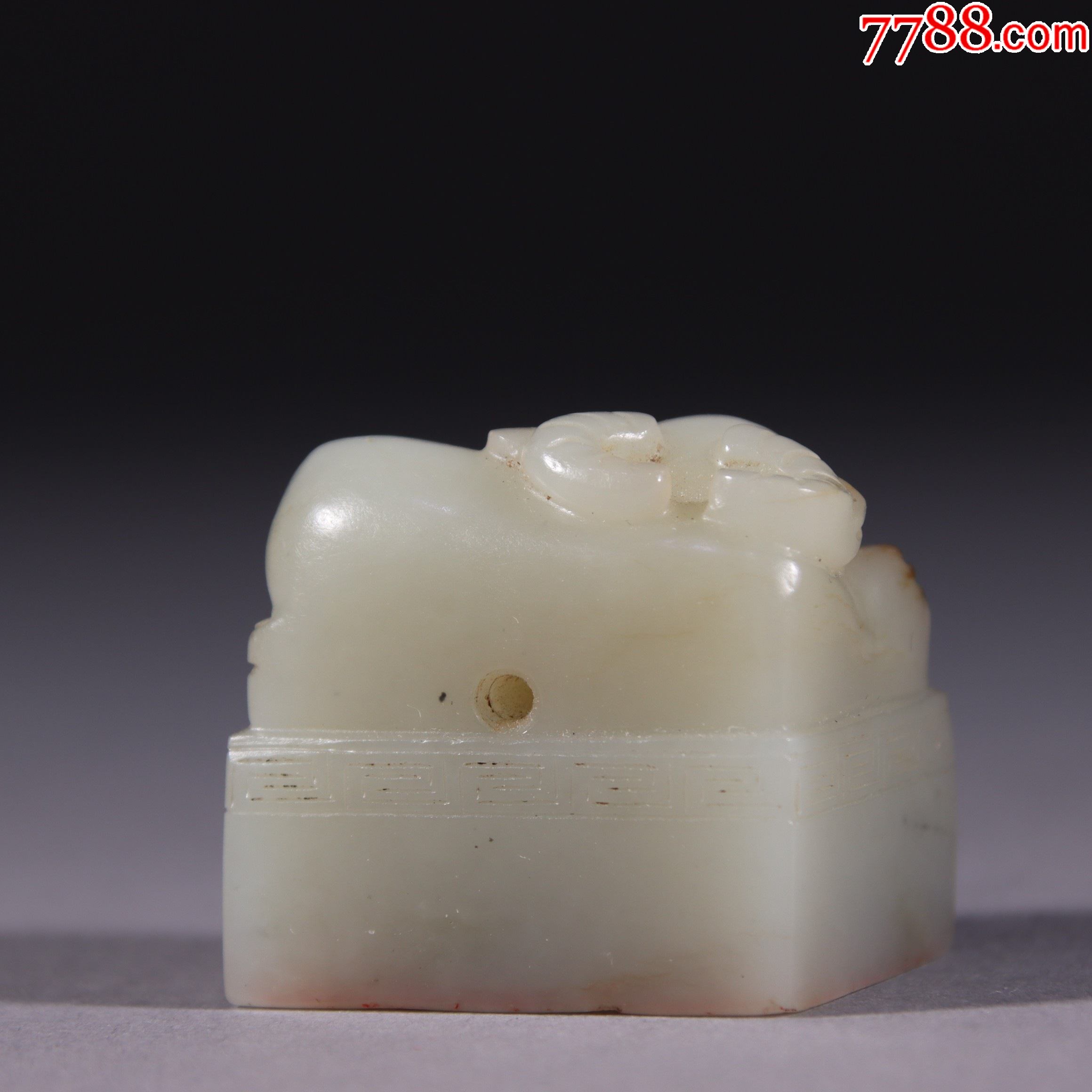 清和田玉籽料牛扭印章规1