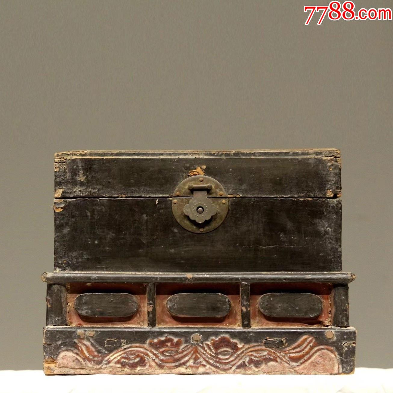 清代木雕箱子珍宝盒