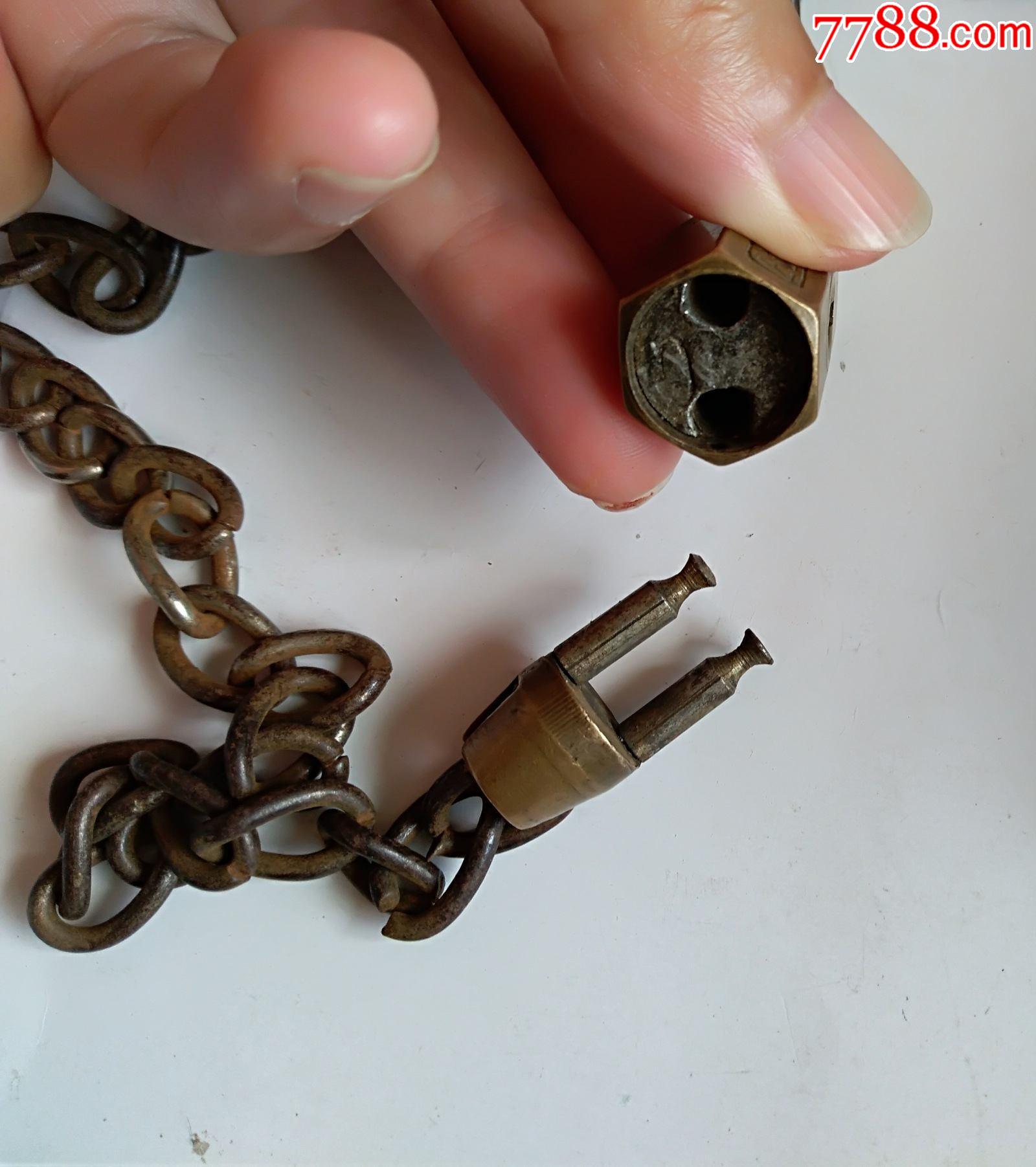 老自行车铜锁上海自行车锁厂字体好锁是铜的链子是铁的无钥匙外观保存