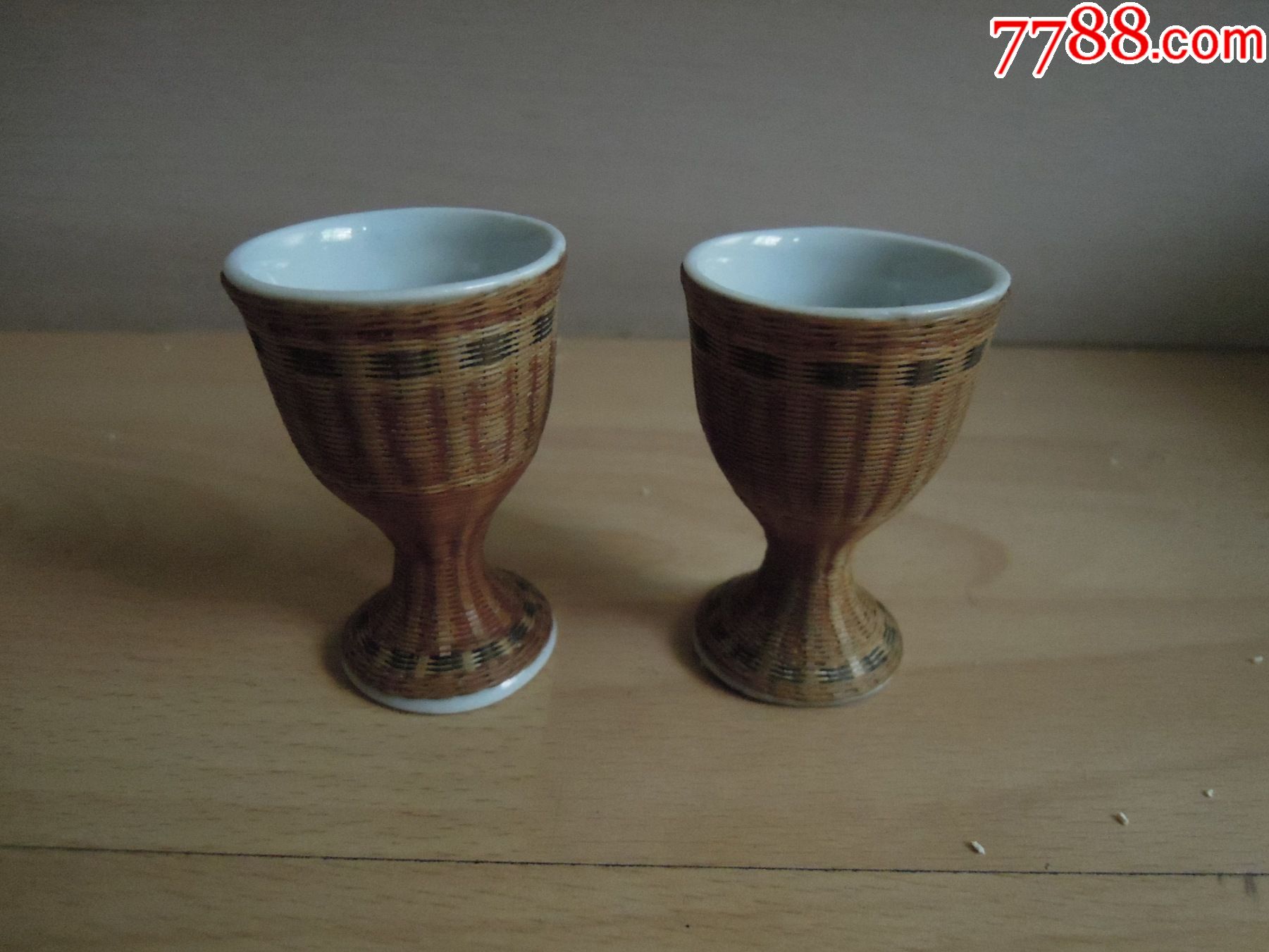 一对解放初期底款青花乾隆年制竹编瓷胎酒盅酒杯-价格:480元-se