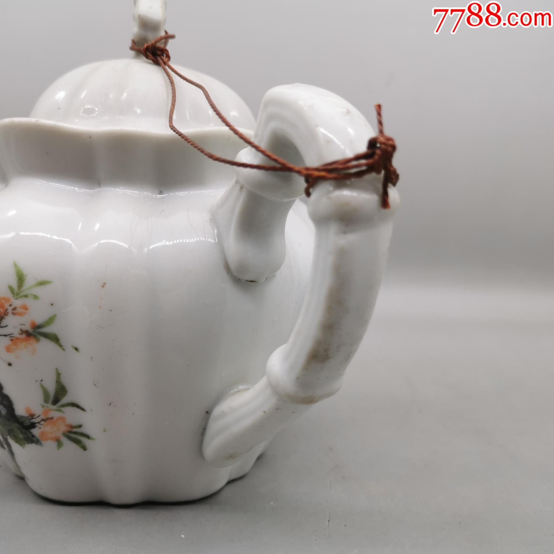 建国后瓷壶粉彩富贵桃花瓜棱瓷茶壶