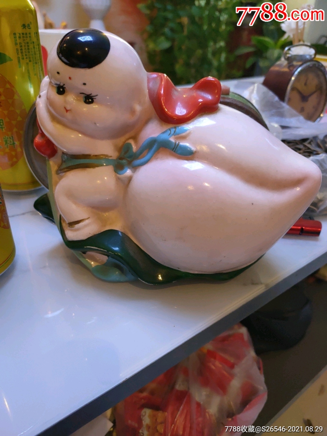 童子背寿桃存钱罐