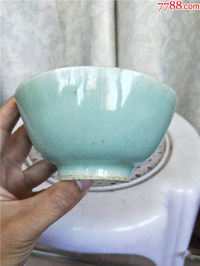 编号:c33-145924 品种: 青瓷/秘色瓷-青瓷/秘色瓷 属性: 豆青釉,清朝