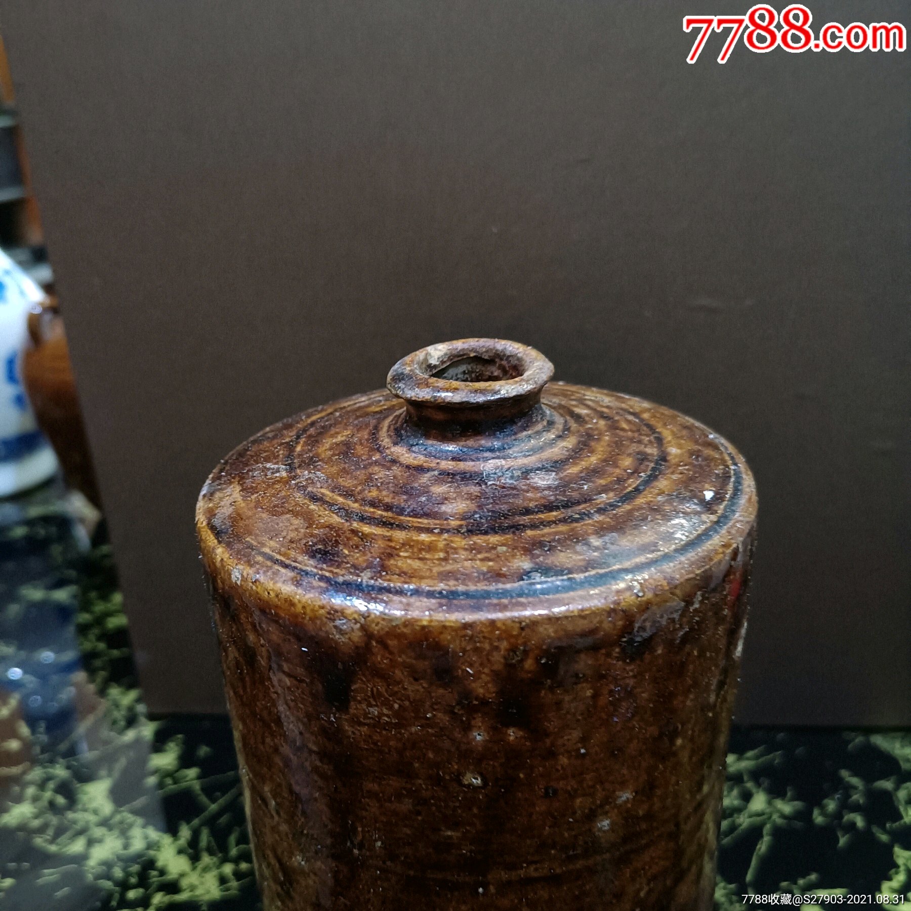 早期酱釉茅台酒瓶(摆柜精品)