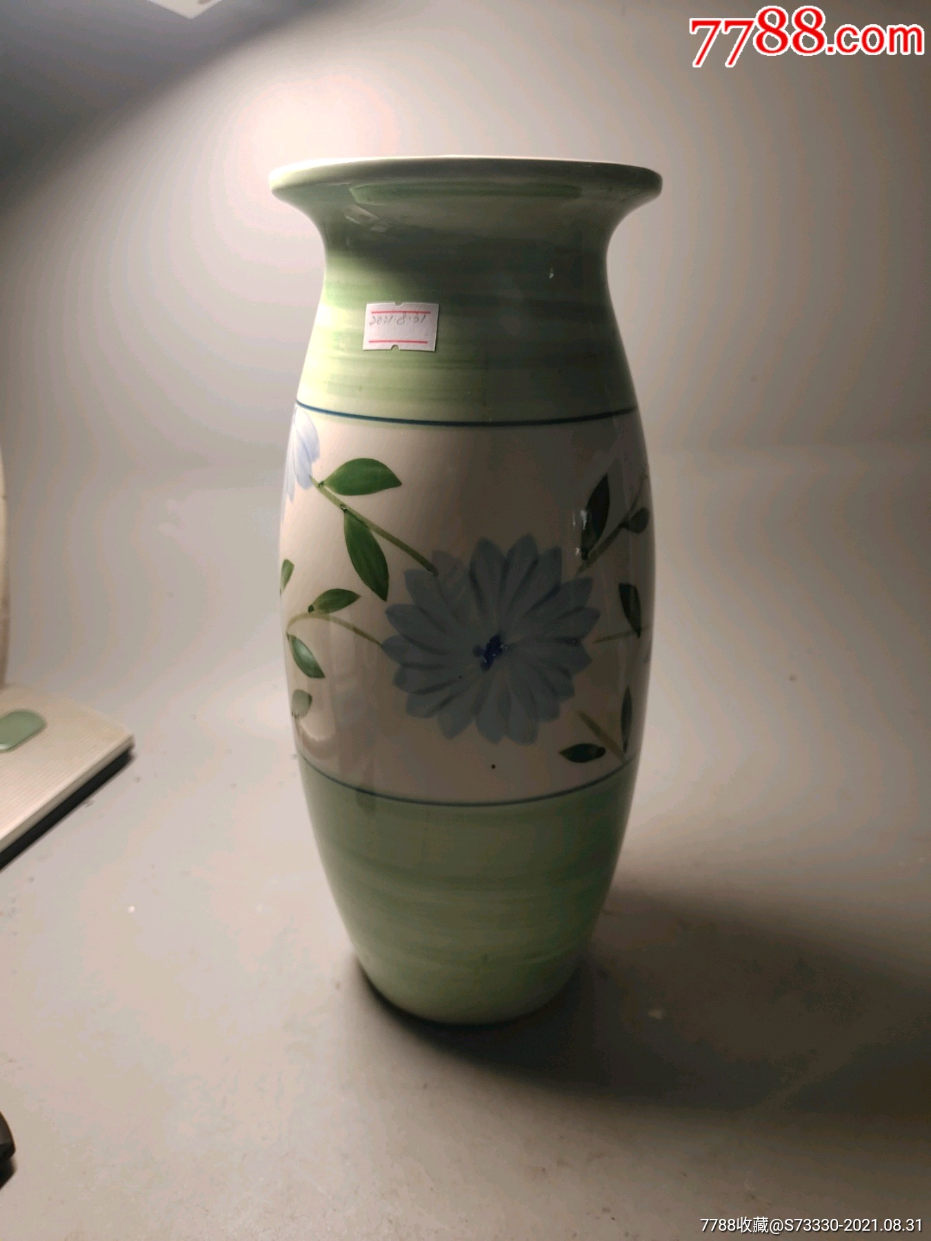 90年代以后手绘花卉象腿花瓶一只