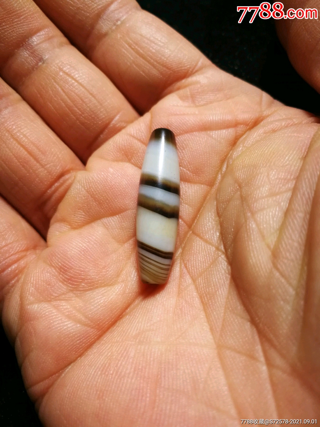 清代缠丝玛瑙管珠