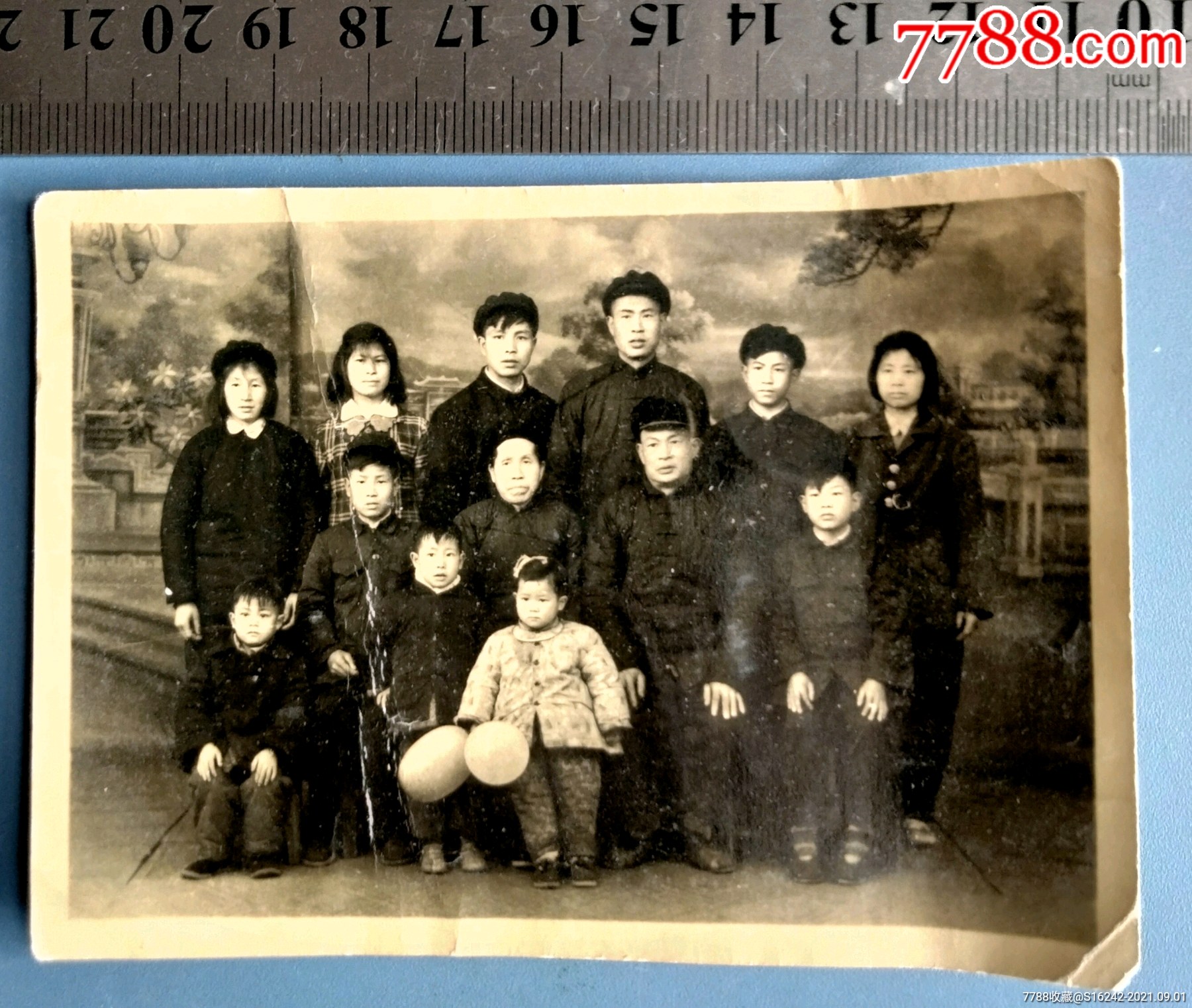 六十年代家庭合影
