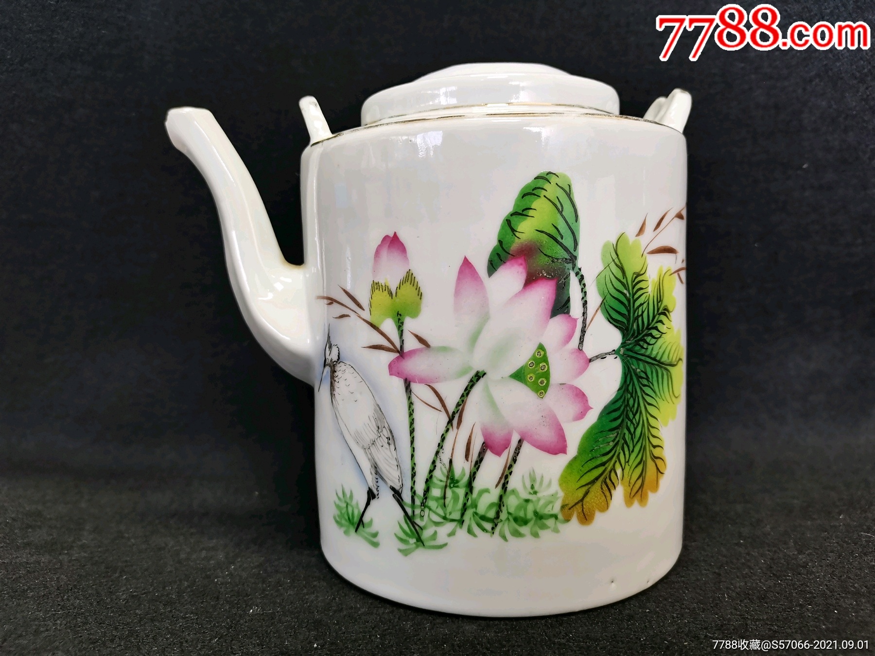 民国刷花一路莲科直筒提梁壶