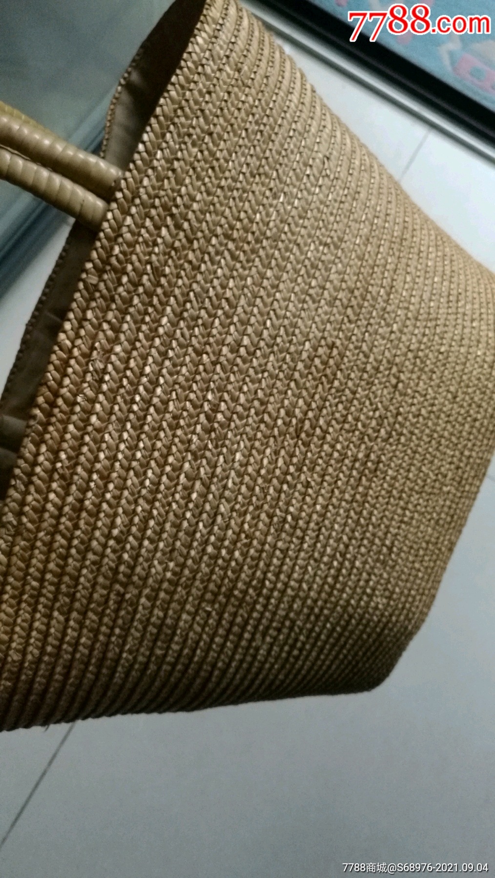 70年代草编提篮菜篮子非常漂亮时代感强可做影视道具怀旧摆设难得的