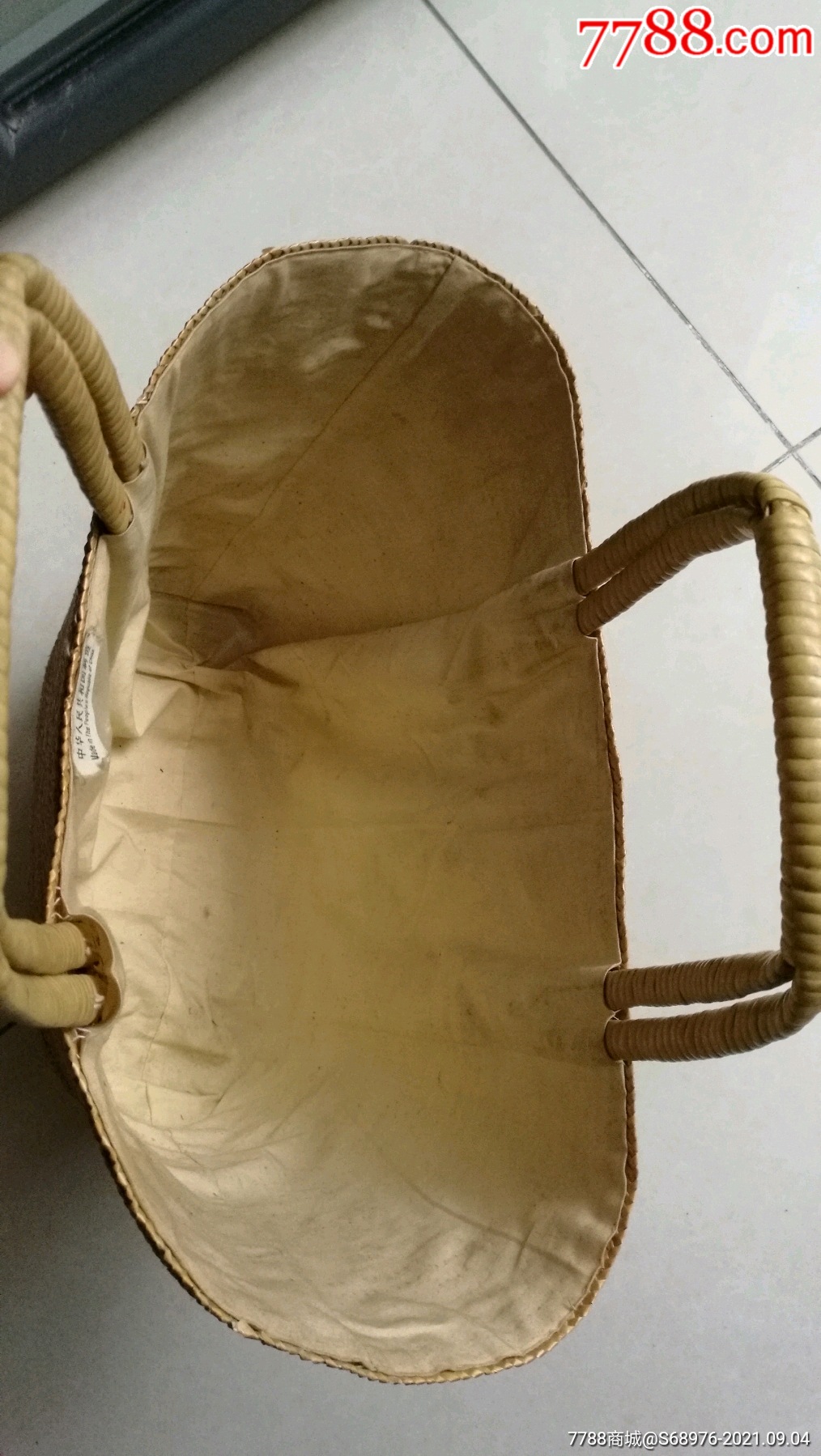 70年代草编提篮菜篮子非常漂亮时代感强可做影视道具怀旧摆设难得的