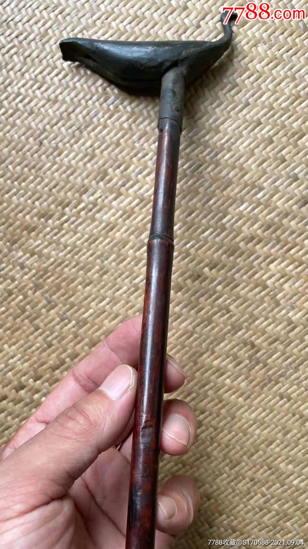 鸠杖铜竹材质鸠鸟寓意长寿权利的象征古代有权利的长者用做杖首长