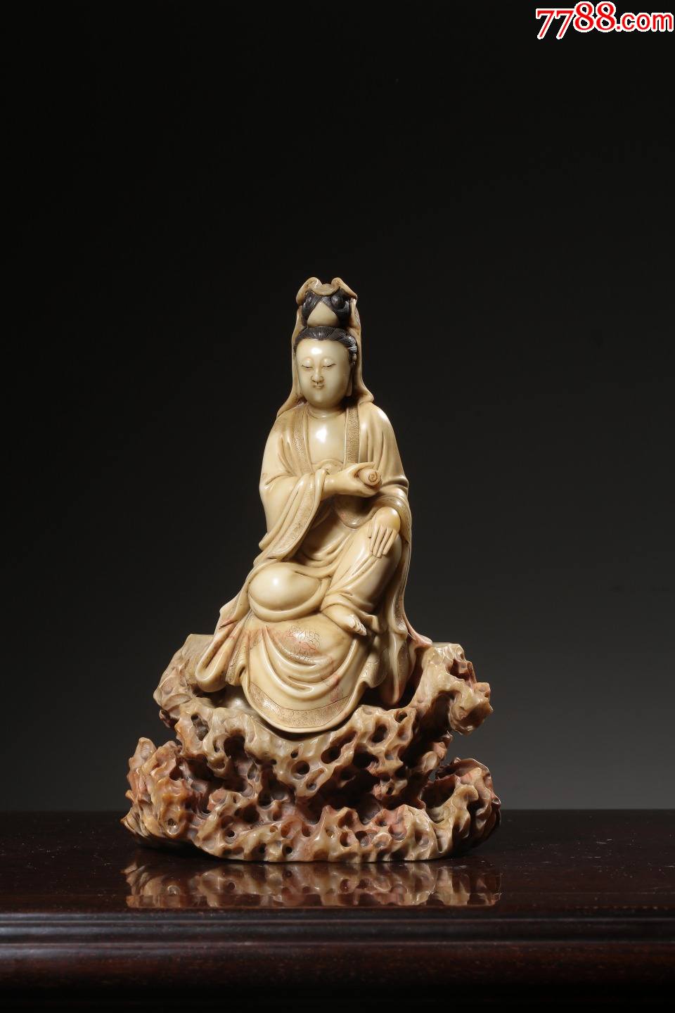 寿山石雕持经观音坐像asy68f