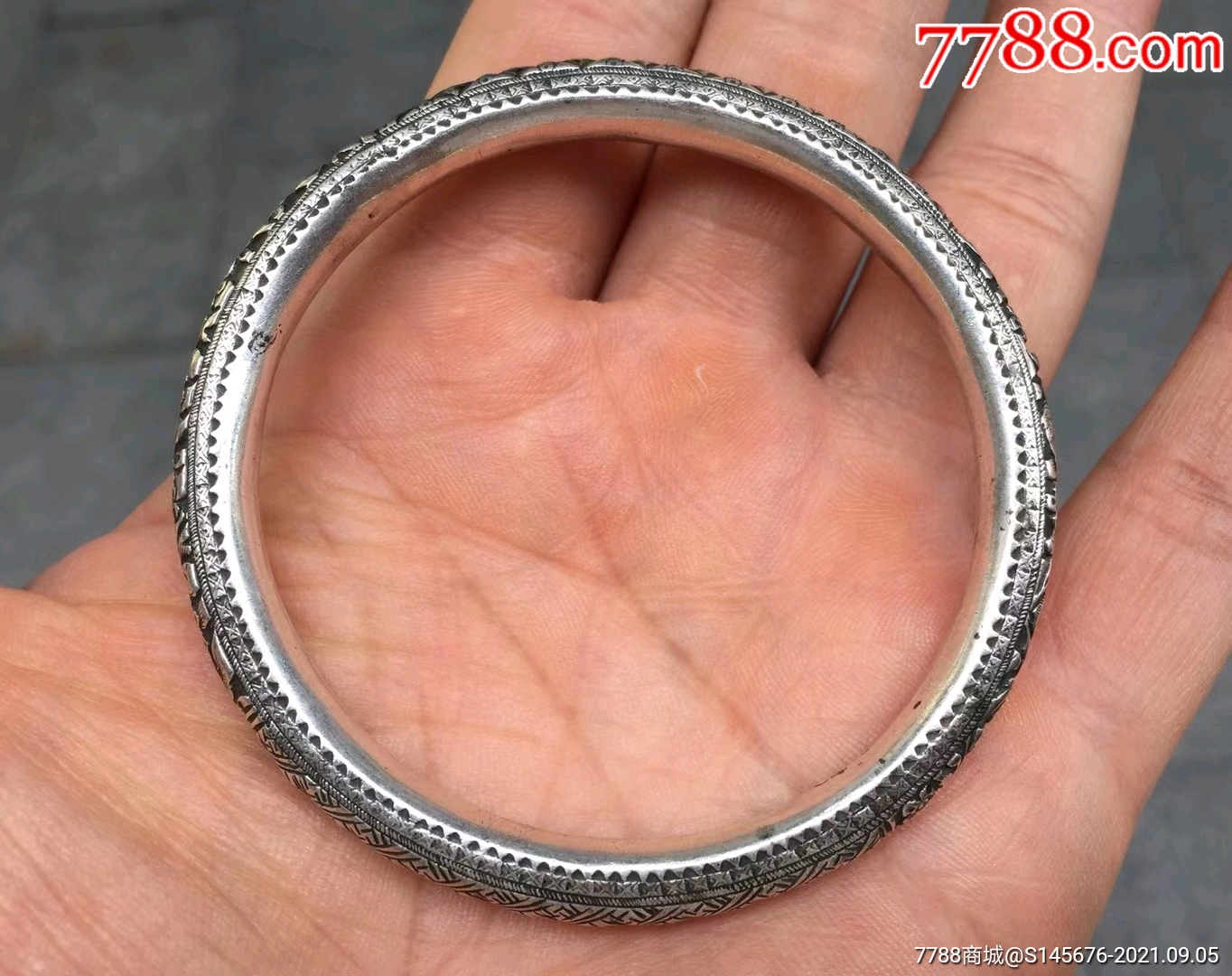 雅致四段老银镯_价格1280元【民间老银饰品】_第1