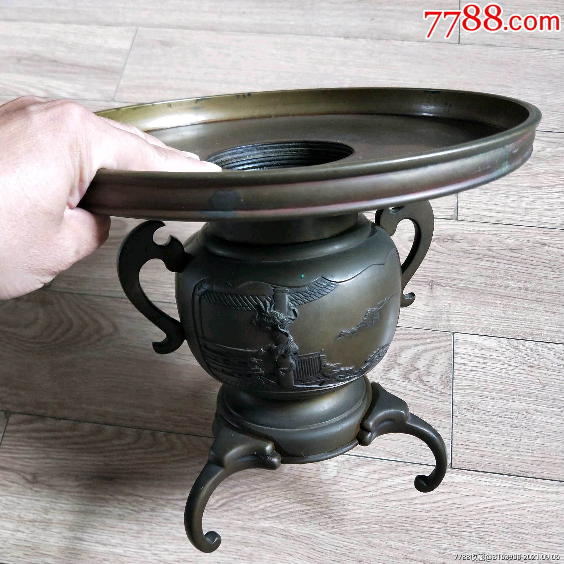 民国时期日本铜插花瓶