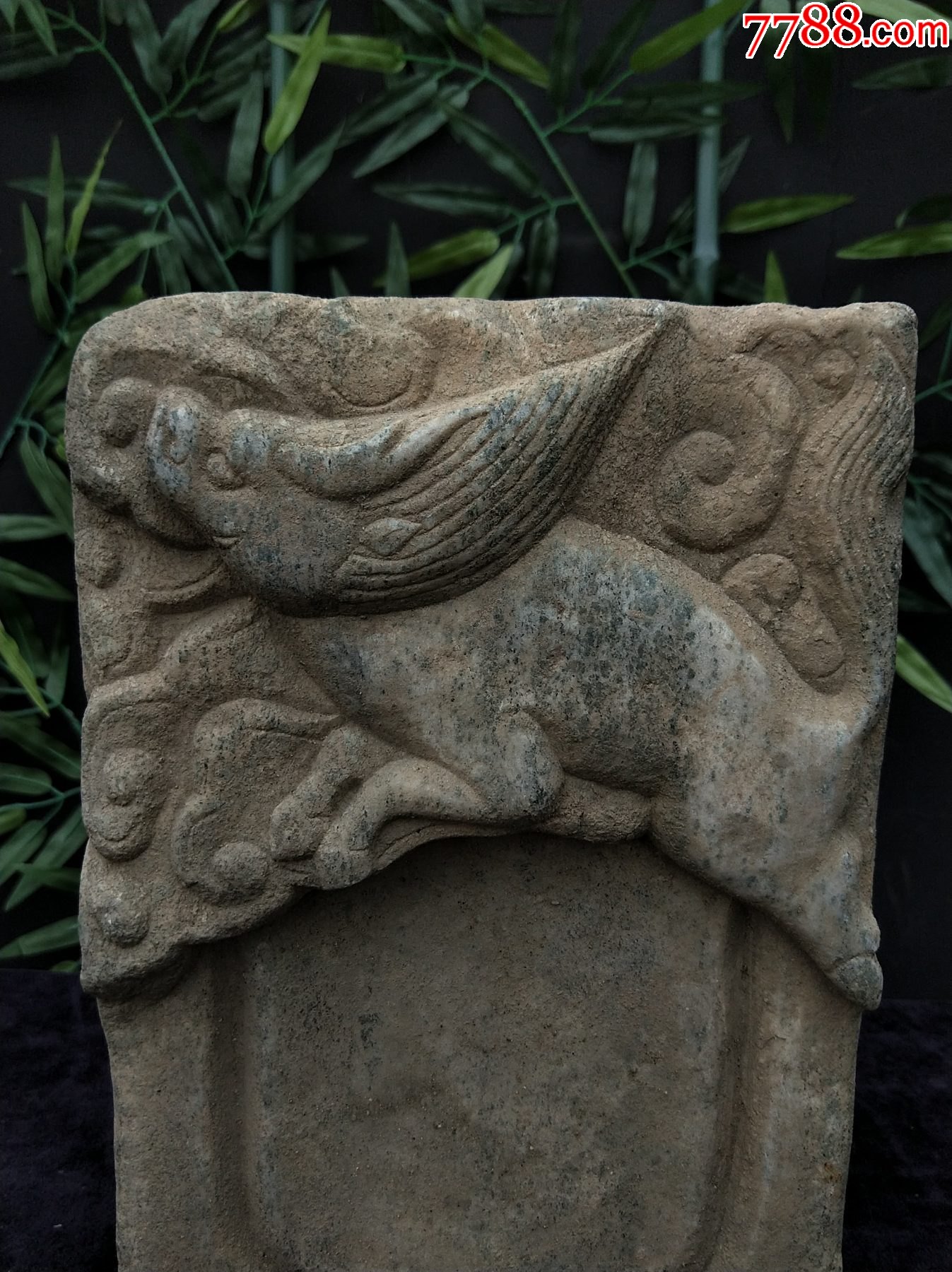 精美青石高浮雕猪龙兽镇纸