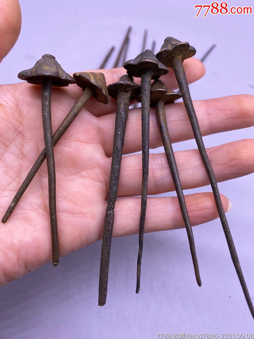 宋代铜簪子11支,尺寸6.3-11.3厘米,品相如图,500包快递