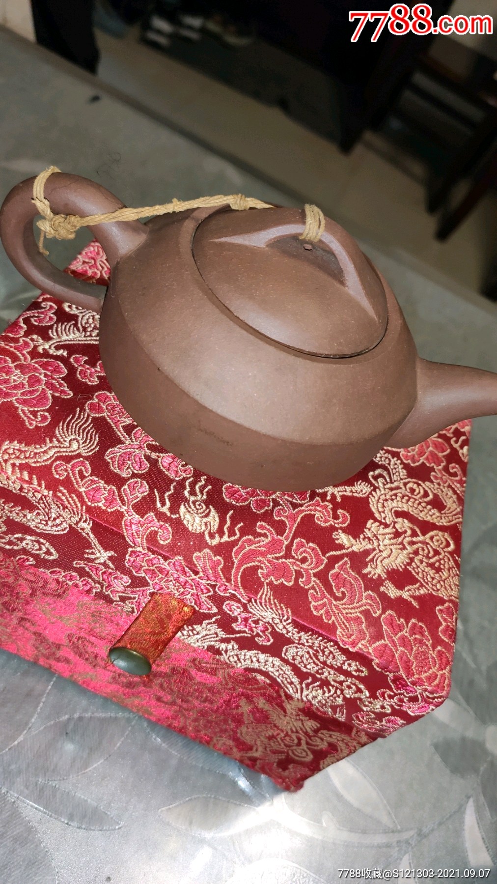 文革手掌小汉军紫砂壶保真