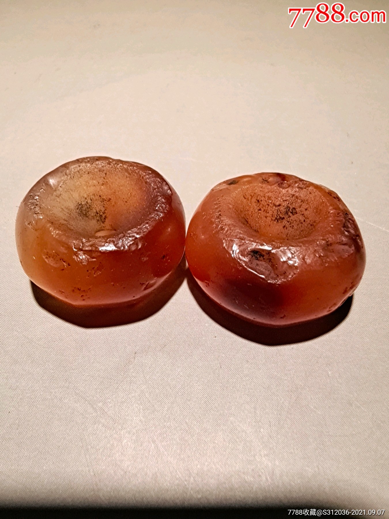 红山玛瑙磨盘珠2个