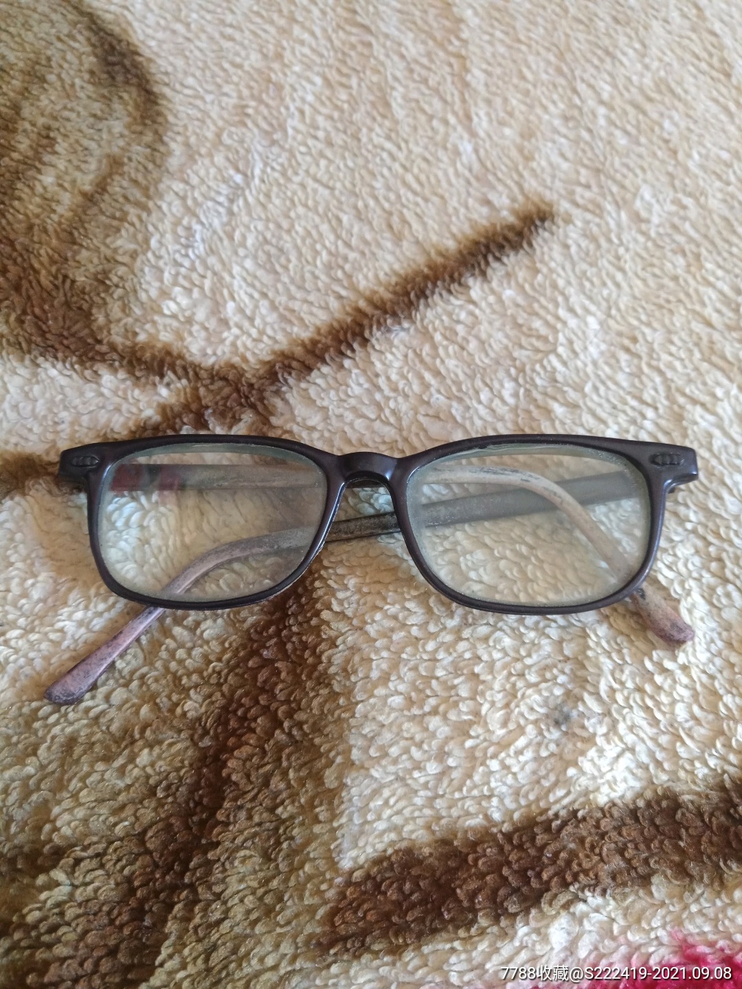 水晶石300度左右老花镜