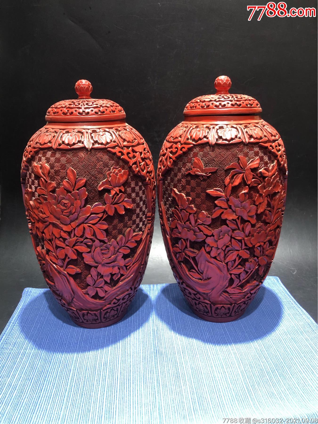 红色漆器罐子一对