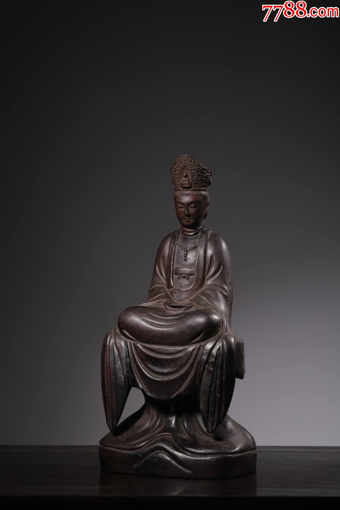 沉香木雕观音大士坐像