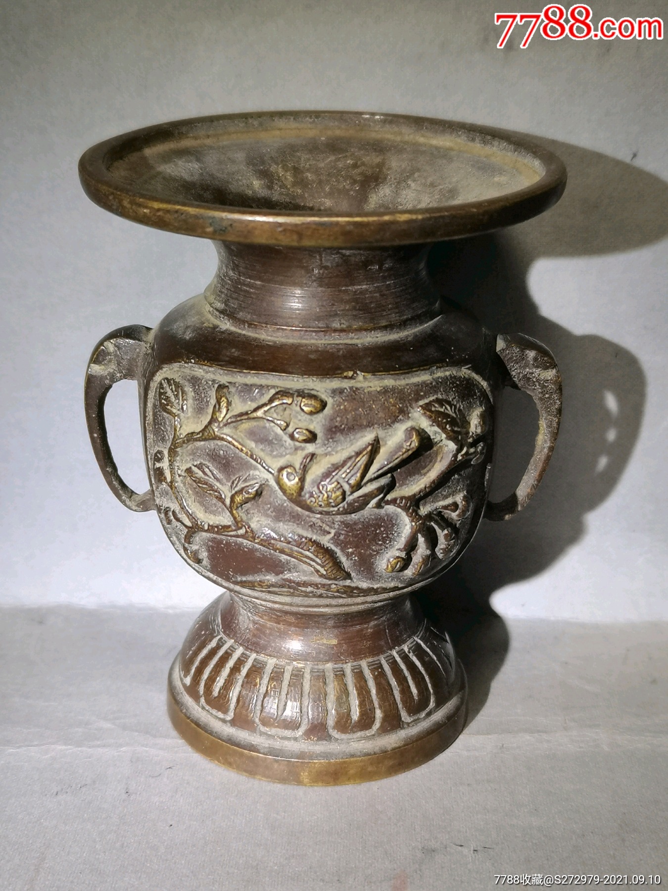 民国喜上眉梢铜花觚