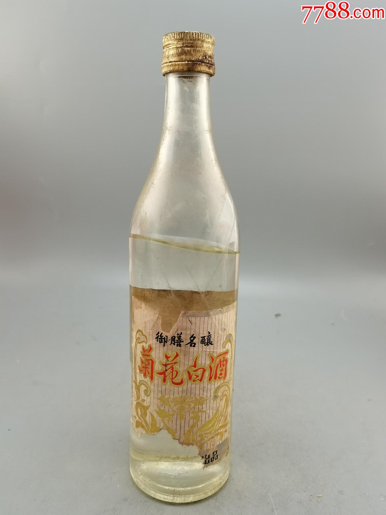 80年代莲花白酒