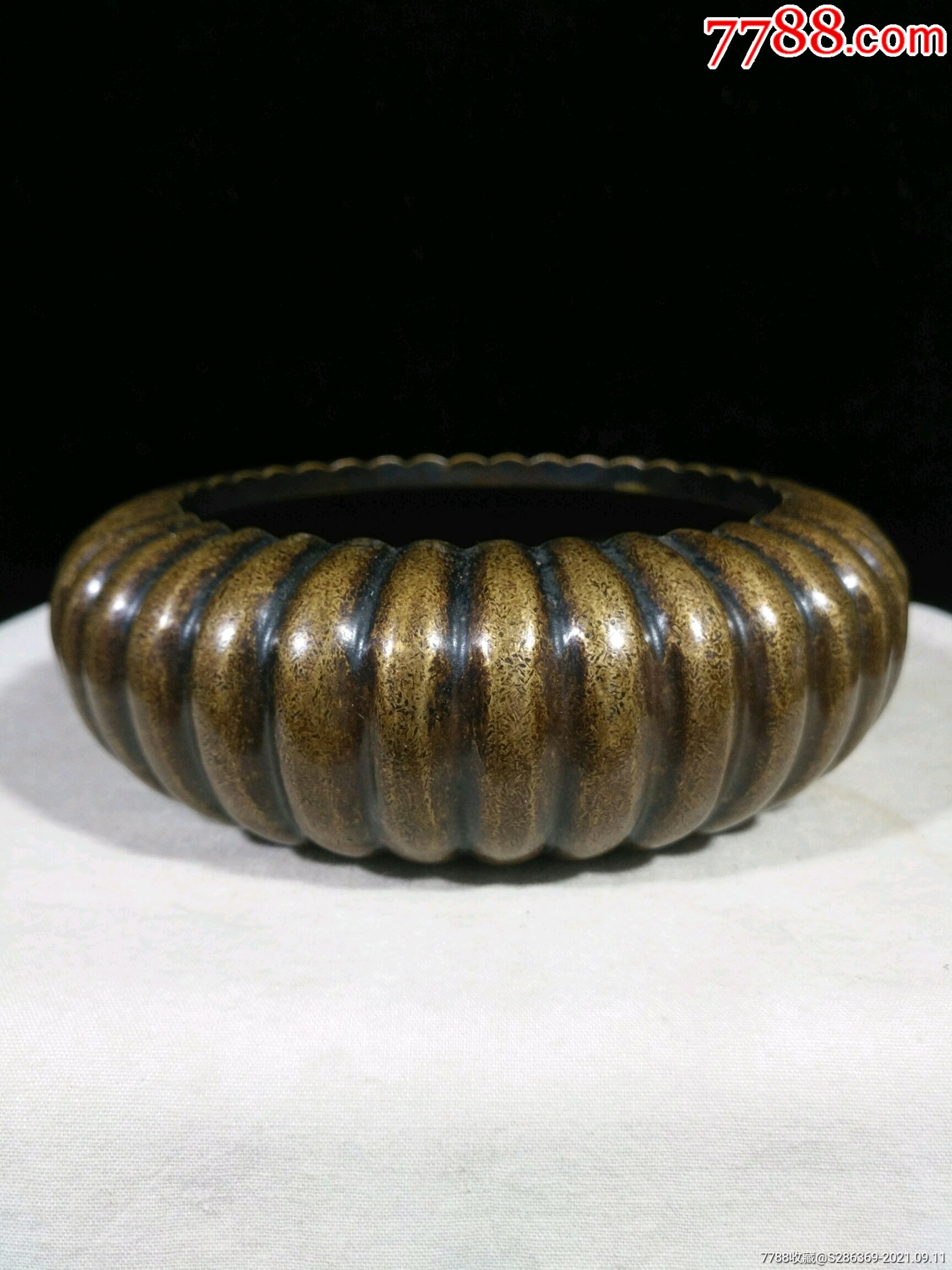 铜文房用具【段纹笔洗】