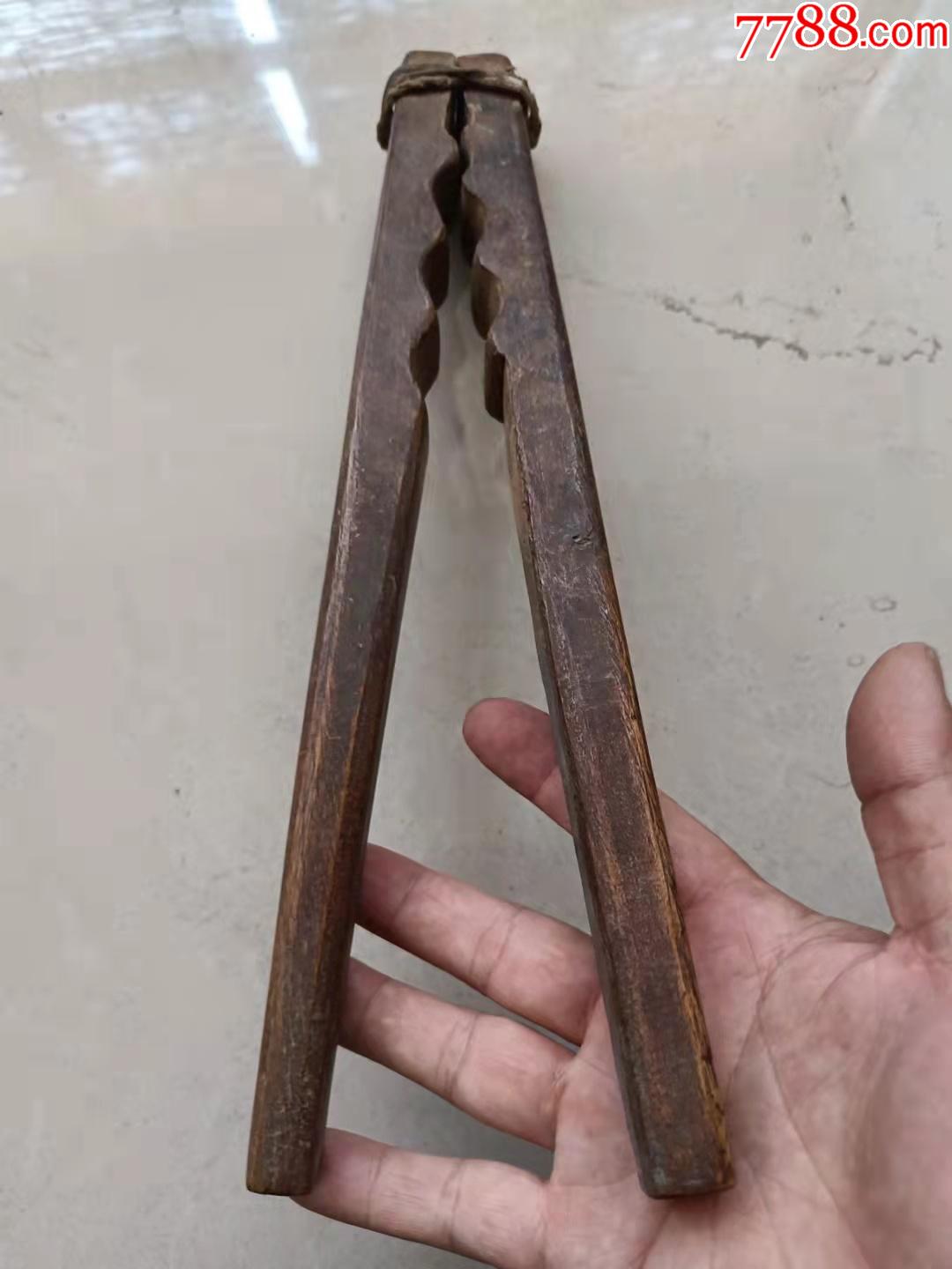 罕见的题材官家惩罚犯人的刑具木质夹手指的古董收藏博物馆藏品